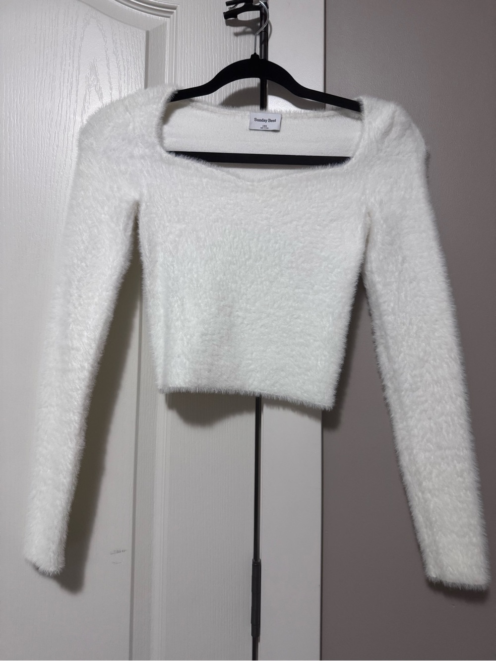 Aritzia White Fuzzy Scoop-Neck Cropped Sweater